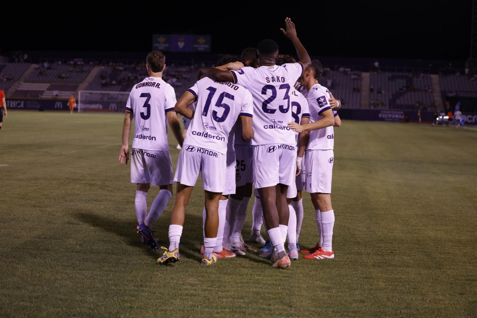 Las mejores imágenes del Trofeo del Olivo entre Real Jaén y Granada CF