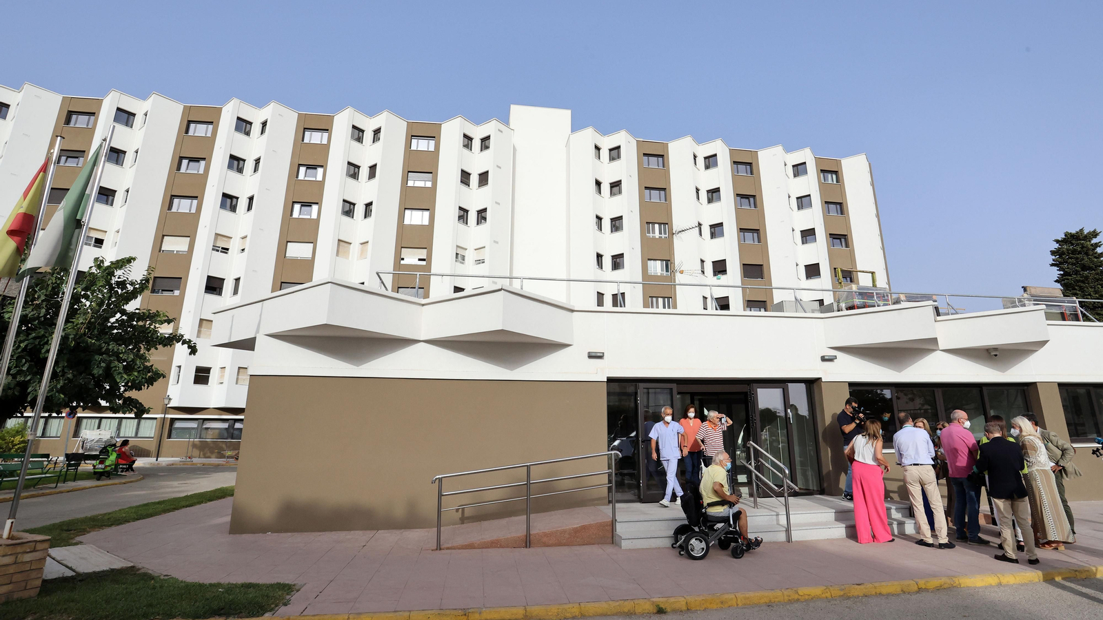 Vacunación conjunta de gripe y covid en la Residencia de ancianos de la Granja