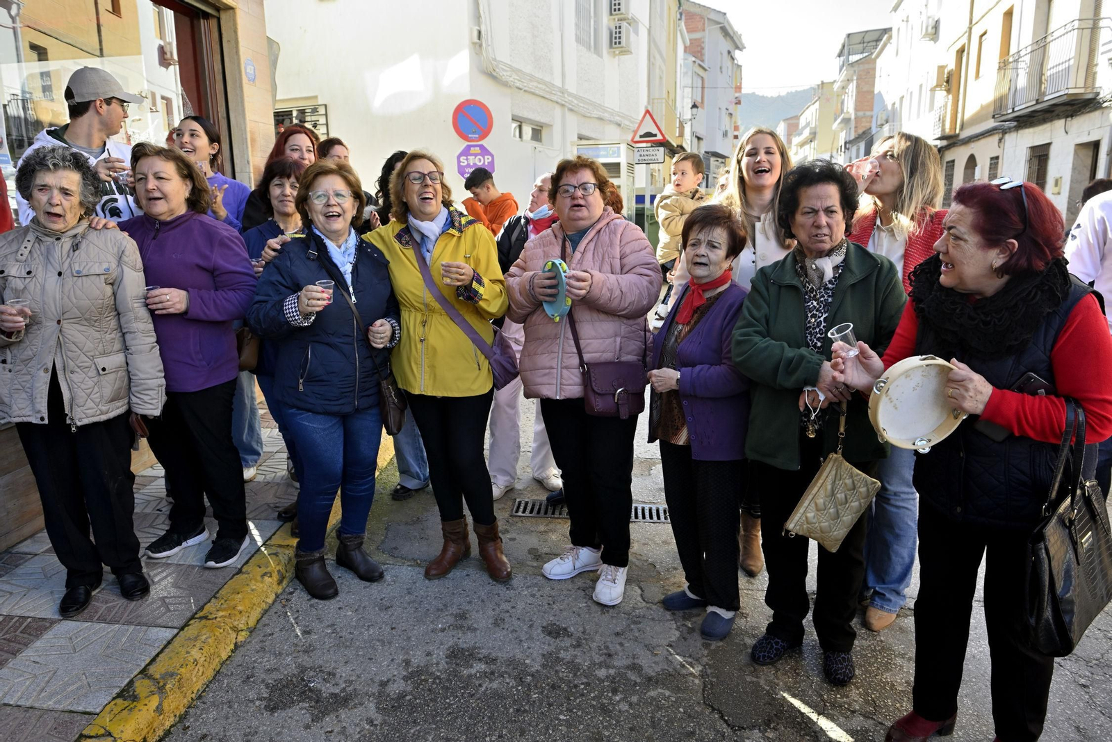 Celebraciones de los premiados con la Lotería de Navidad en España Celebraciones de los premiados con la Lotería de Navidad en España