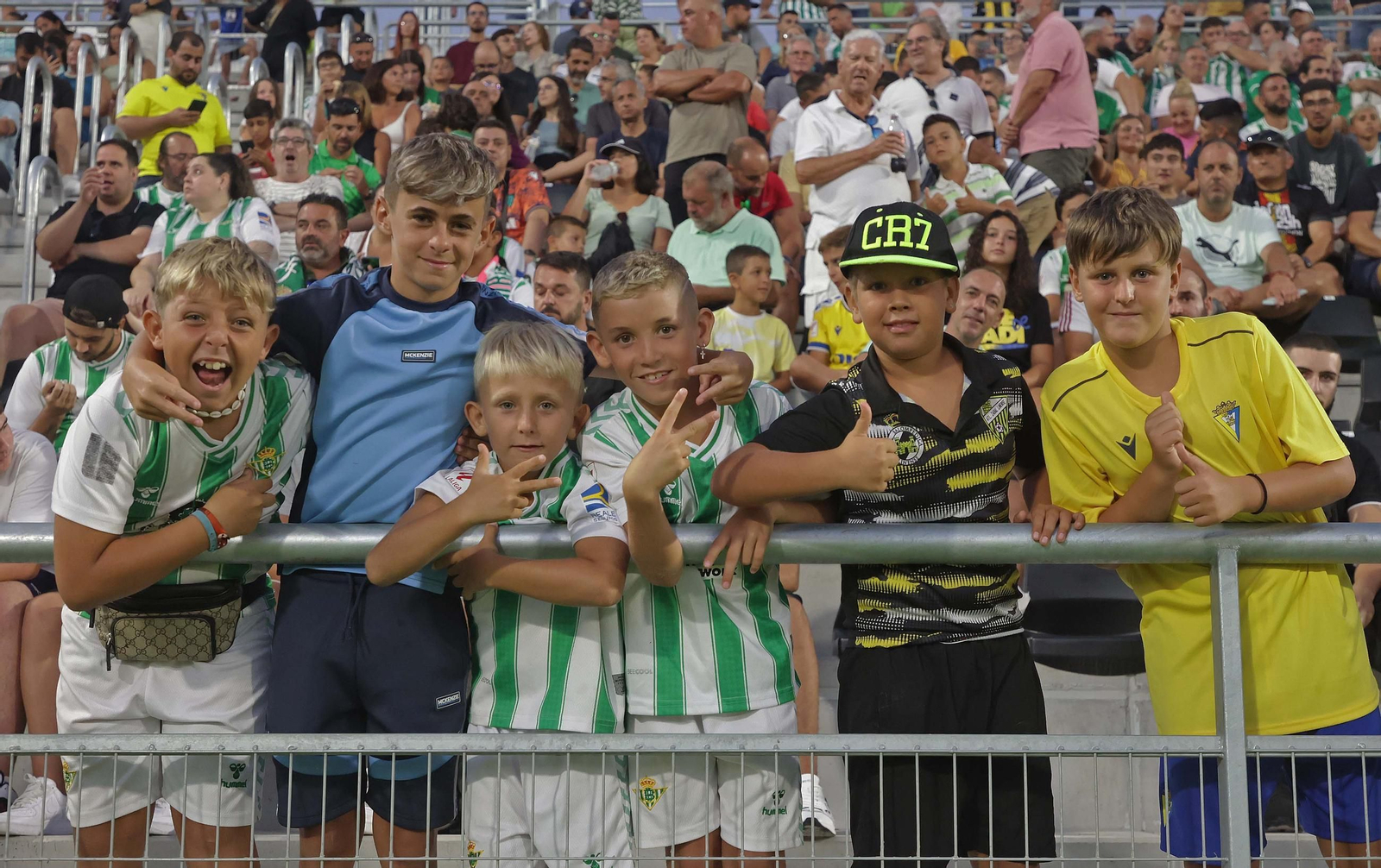 Búscate durante el Betis - Cádiz