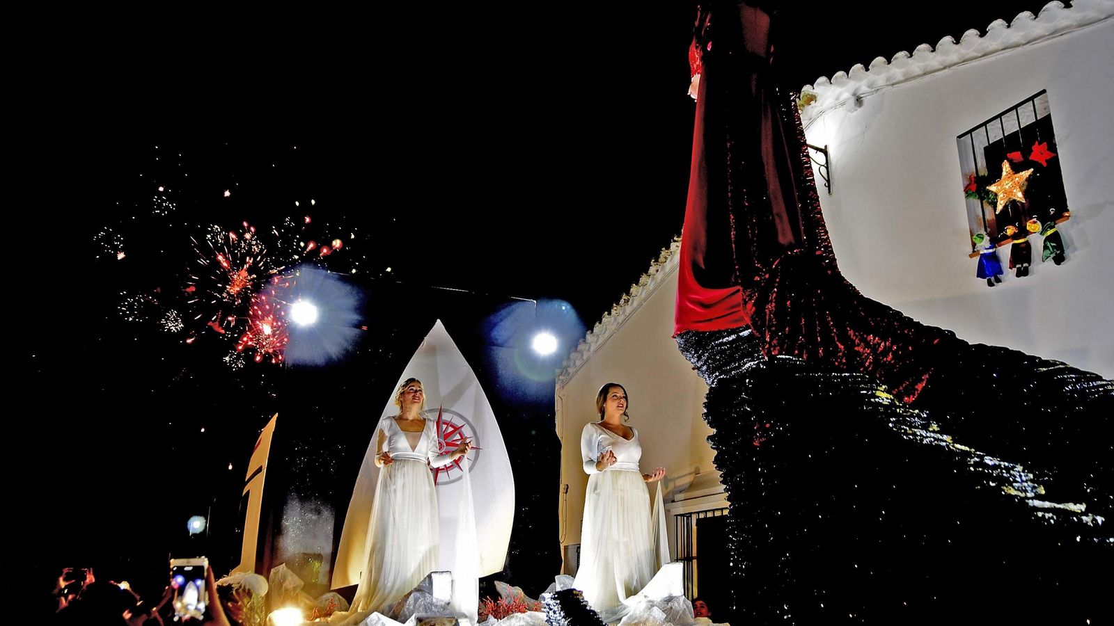 Un momento de la Cabalgata de la localidad de Higuera de la Sierra.