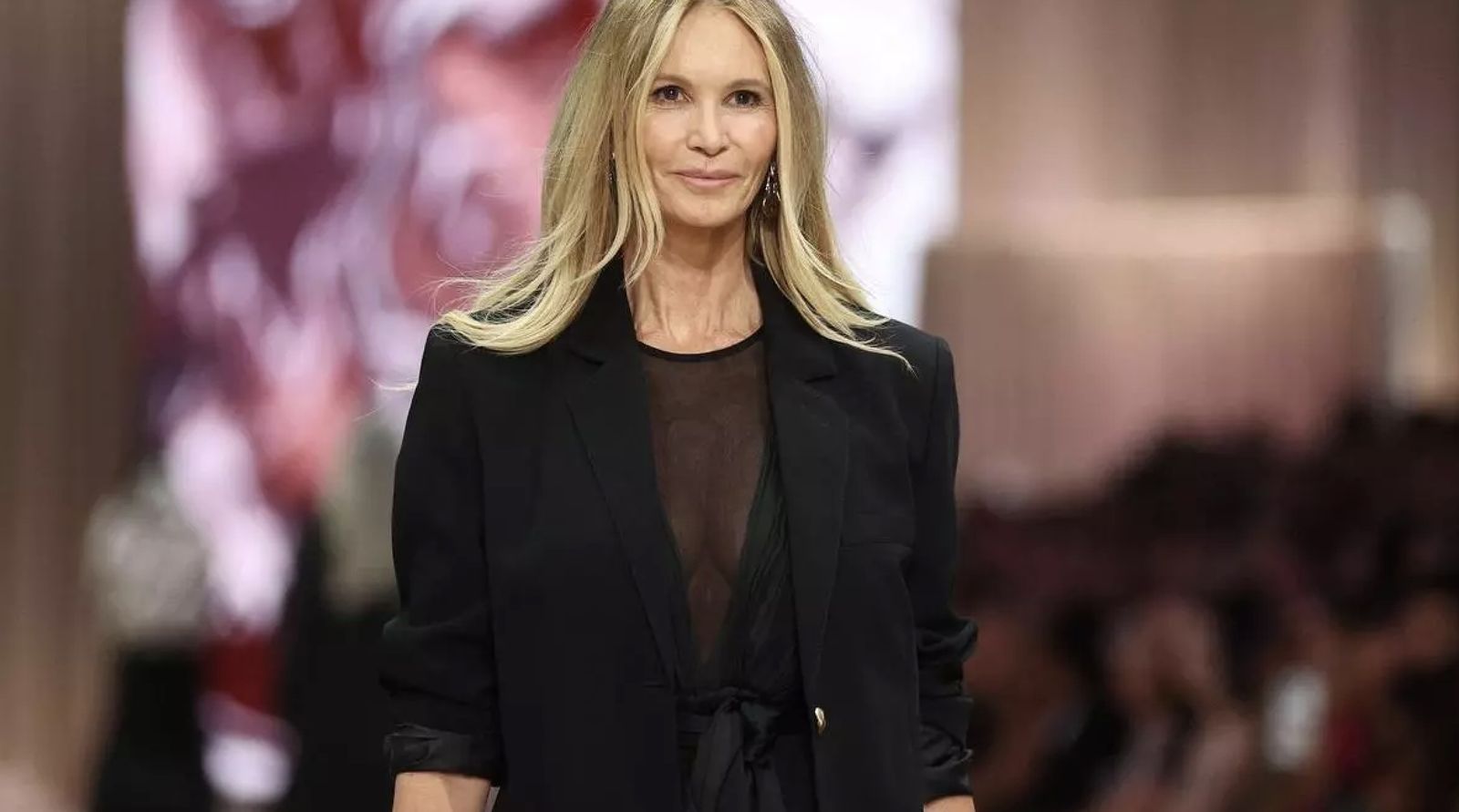 Medicina integrativa, la solución 'magufa' que ha elegido Elle Macpherson para tratar su cáncer