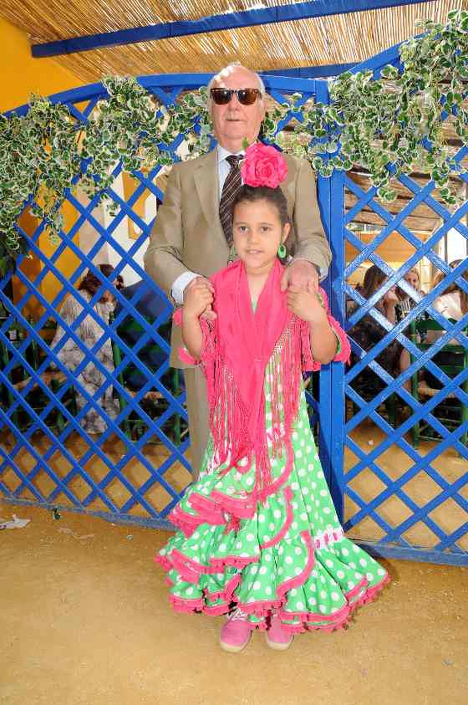 El doctor Mendoza con su nieta Rocío Gómez Mendoza.

Foto: Manuel Mateo