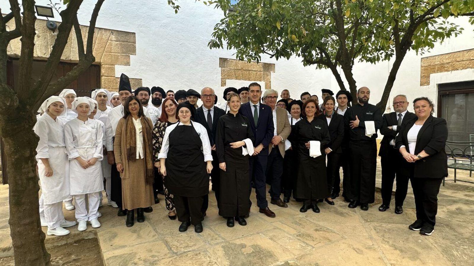 Inauguración oficial del restaurante 'La Capilla' en Baeza.