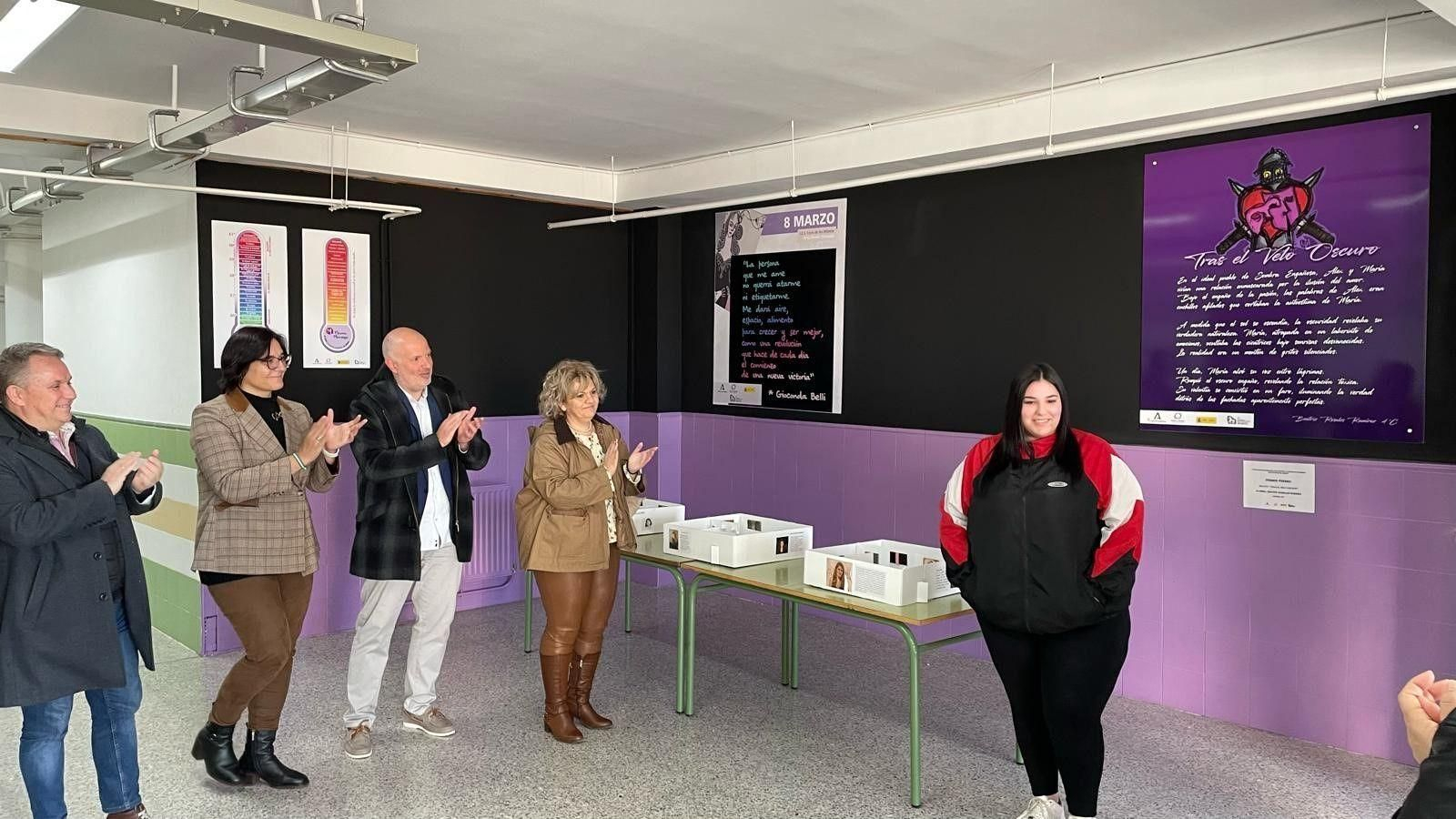 Inauguración del espacio de  igualdad del IES  Cerro  de  los  Infantes