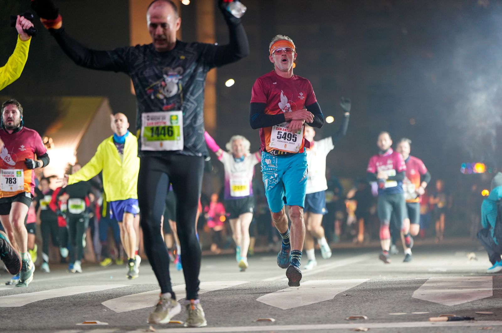 En imágenes: búscate en tu llegada a meta de la Carrera de San Antón 2026 (9)