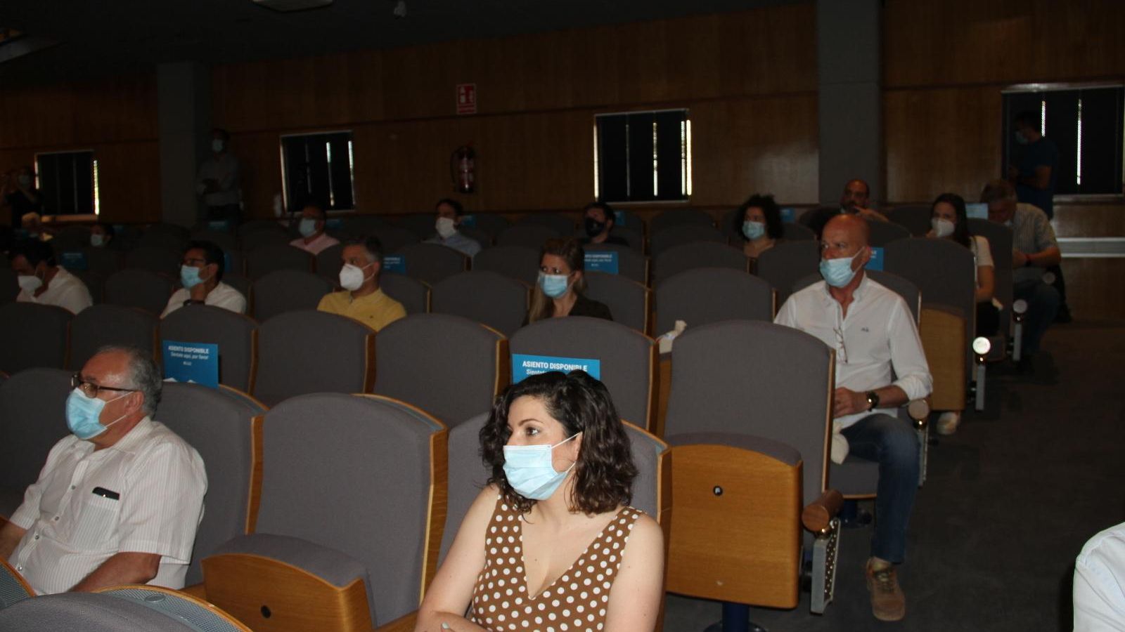 Alcaldes asistentes al cónclave celebrado en la mañana de ayer.