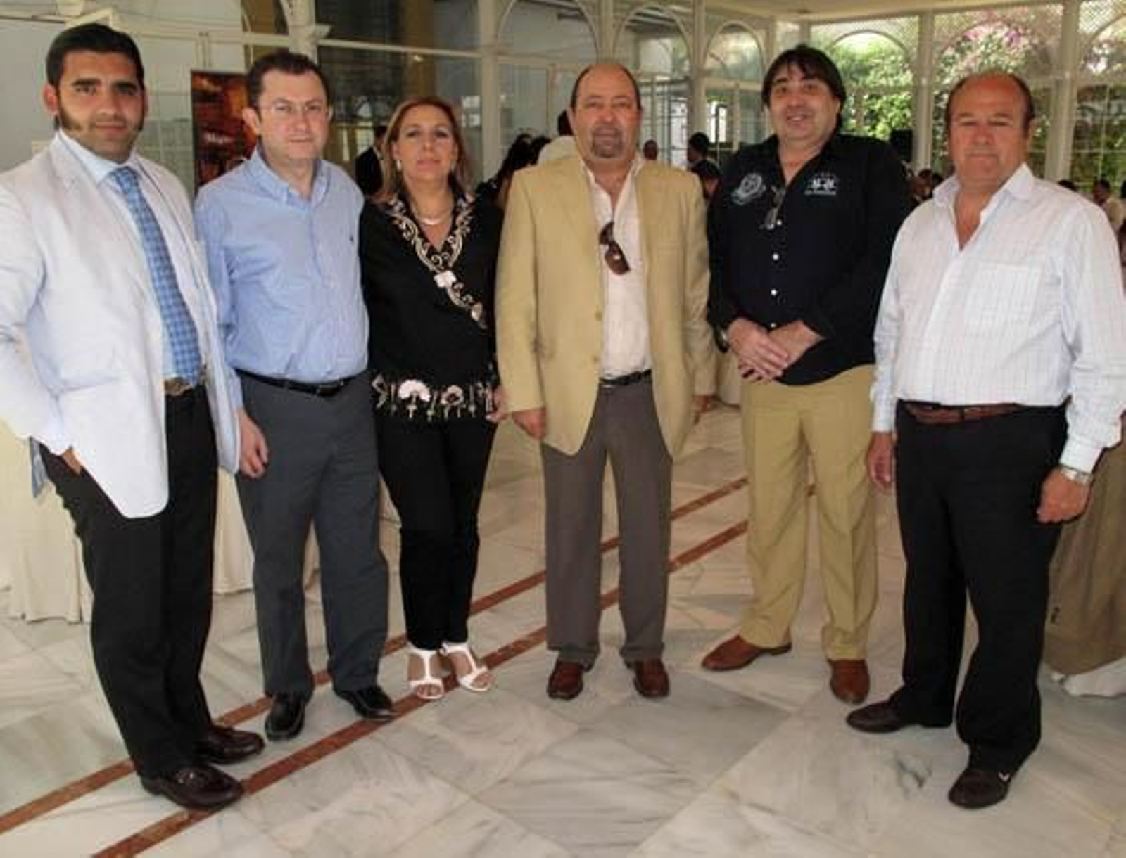 Daniel Rodríguez (Viñafiel), Antonio Salamanca y Mercedes Toledo (Cervecería Mezquita), Pepe Cuba (Conrese XXI), MAGÏN carbajo (Bares hermanos Carbajo) y Antonio Gámez, propietario de Asador La Burra).

Foto: Victoria Ramírez