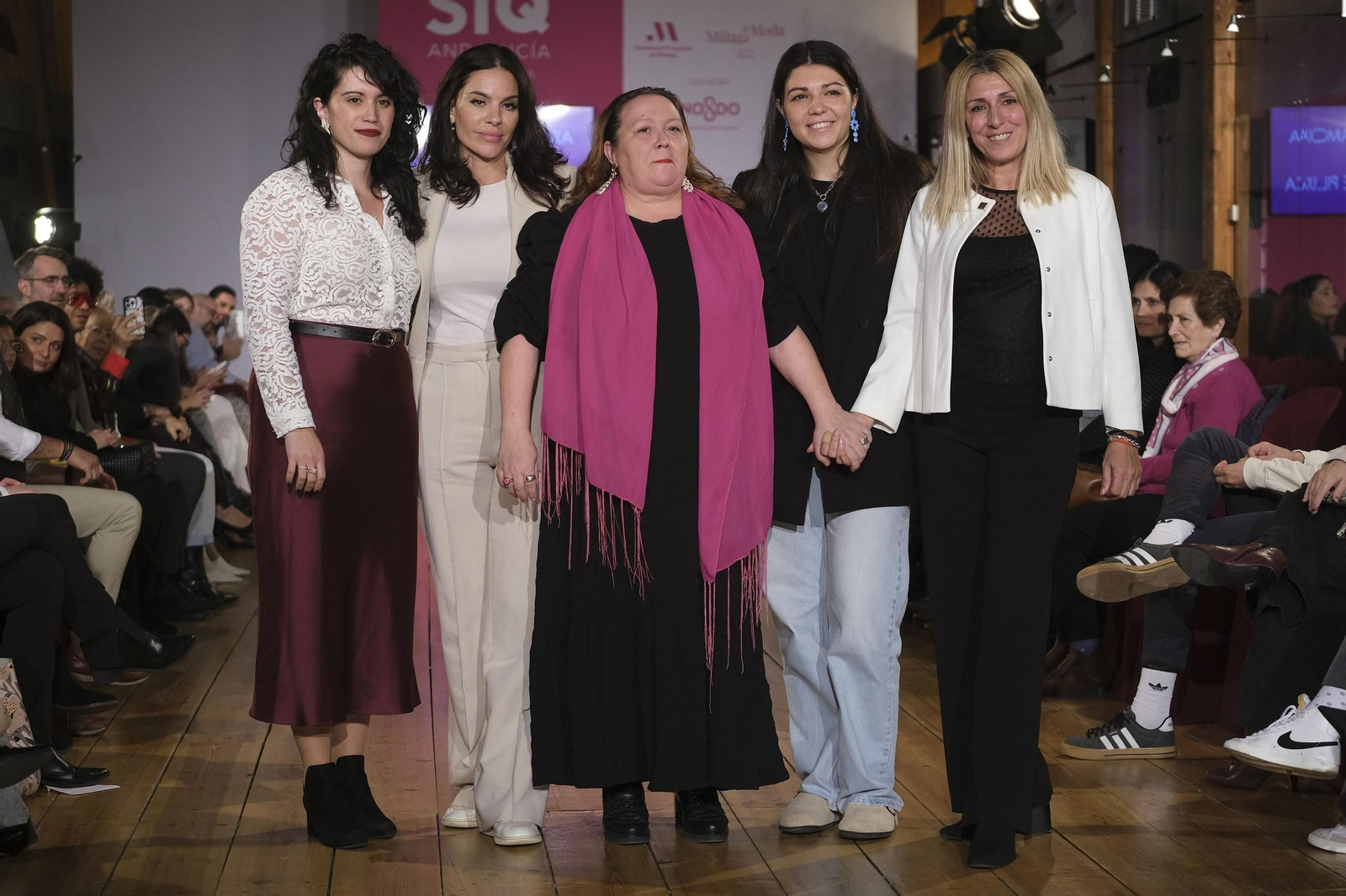 Tocados y pamelas, la tendencia en invitada que recuperan Susana Zamora y El taller de Piluka