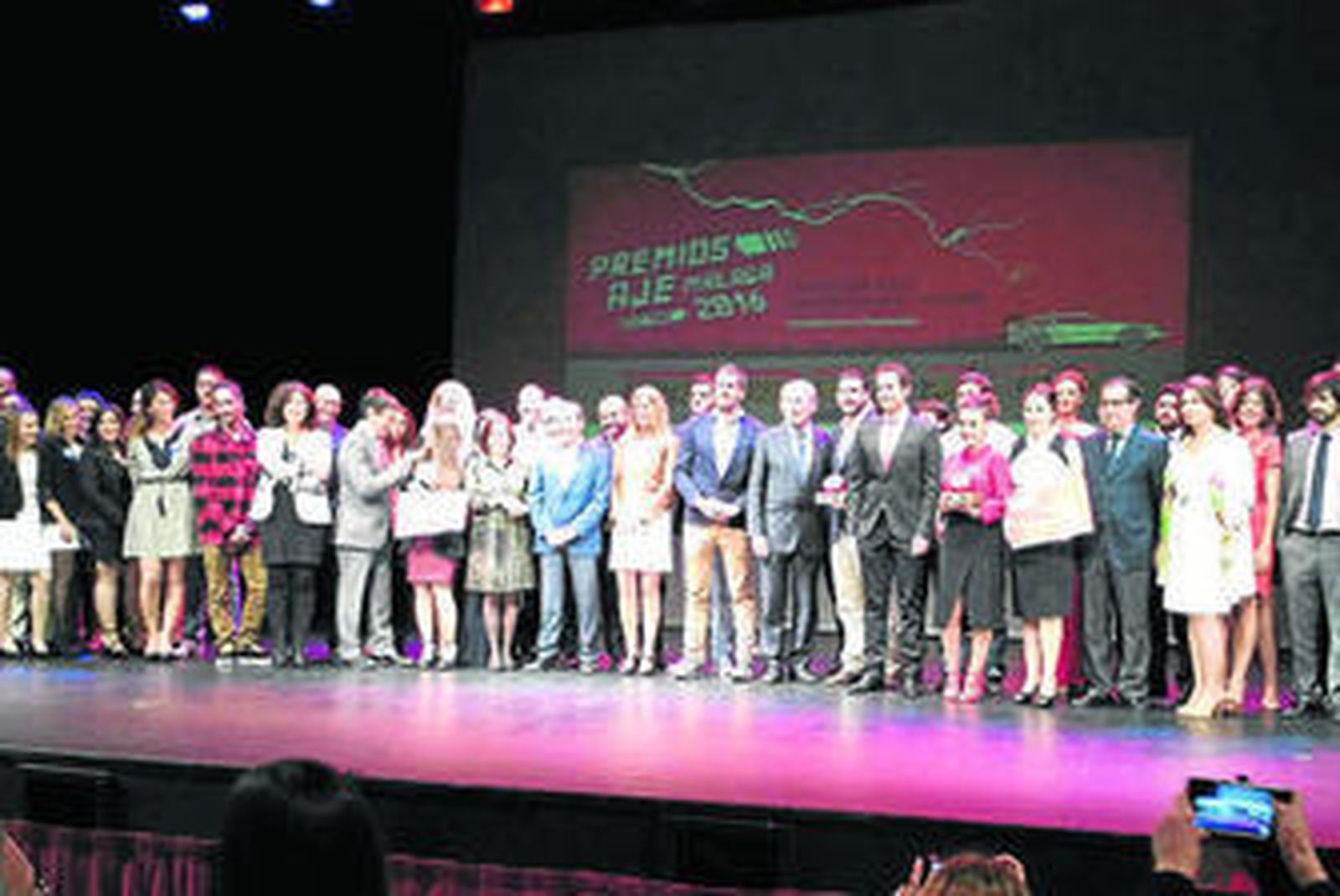 Los premiados,  anoche.