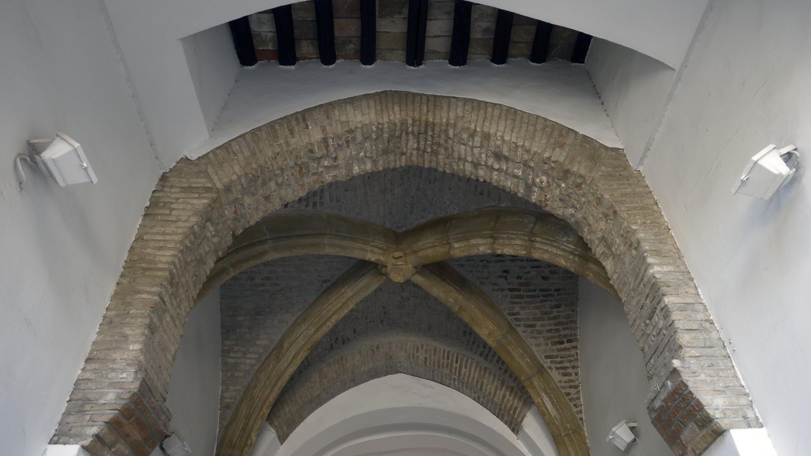 Detalle del postigo.