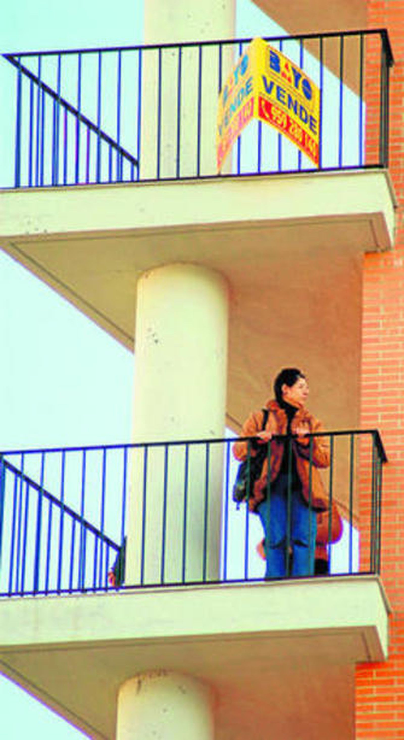 Uno de los edificios de nueva construcción de la capital con viviendas vacías.