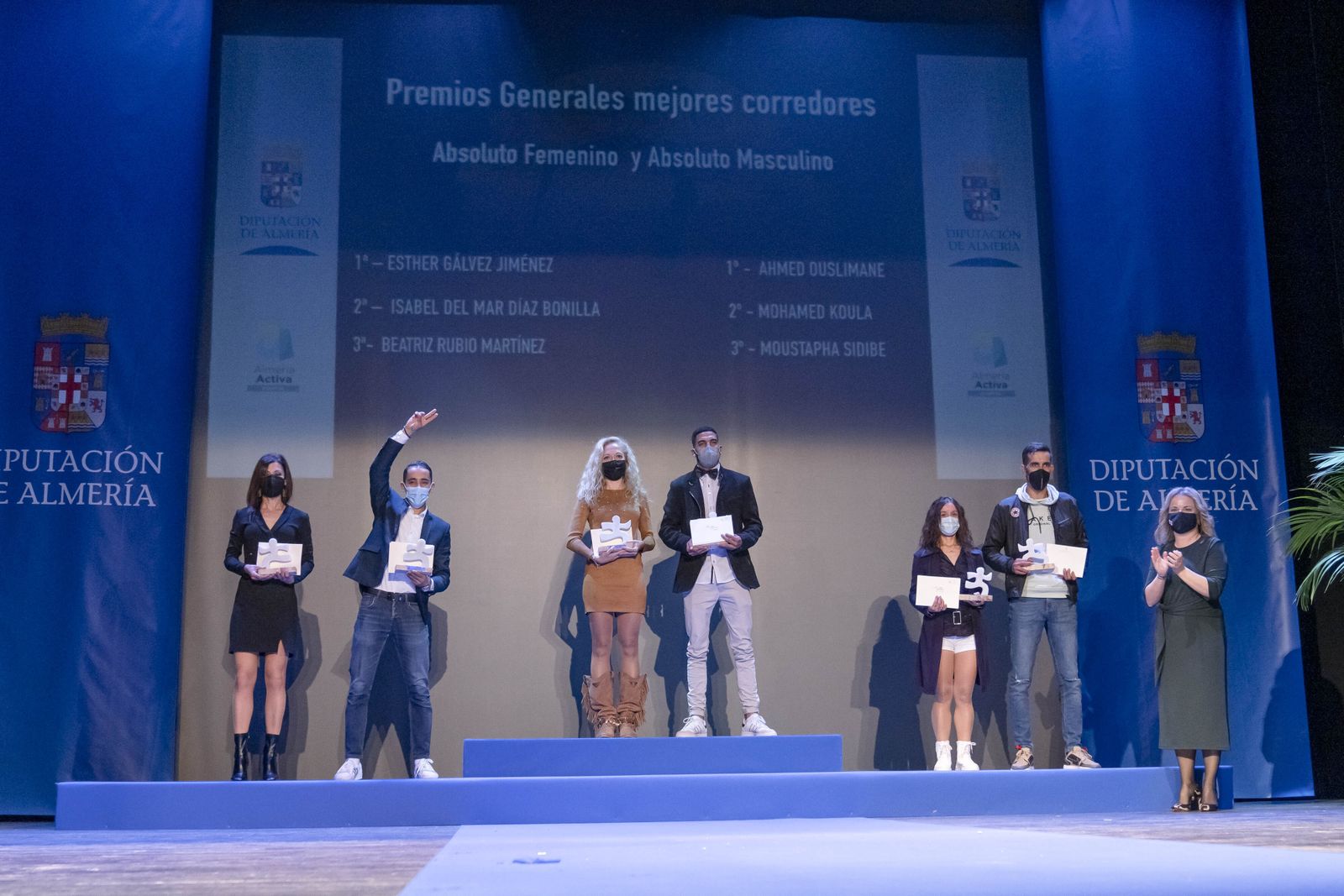 Campeones absolutos.