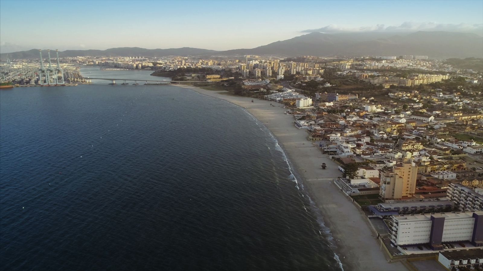 Panorámica del litoral de Algeciras.