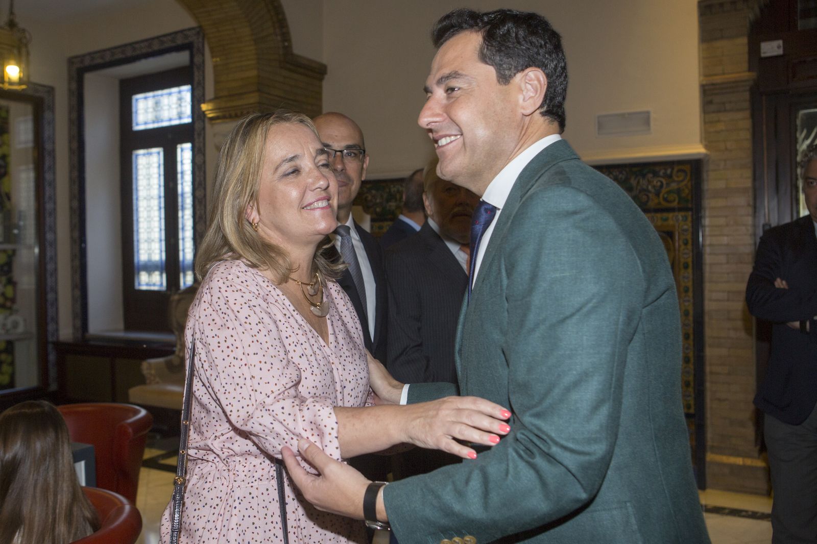 Las imágenes de la entrega de la Beca Manuel Olivencia