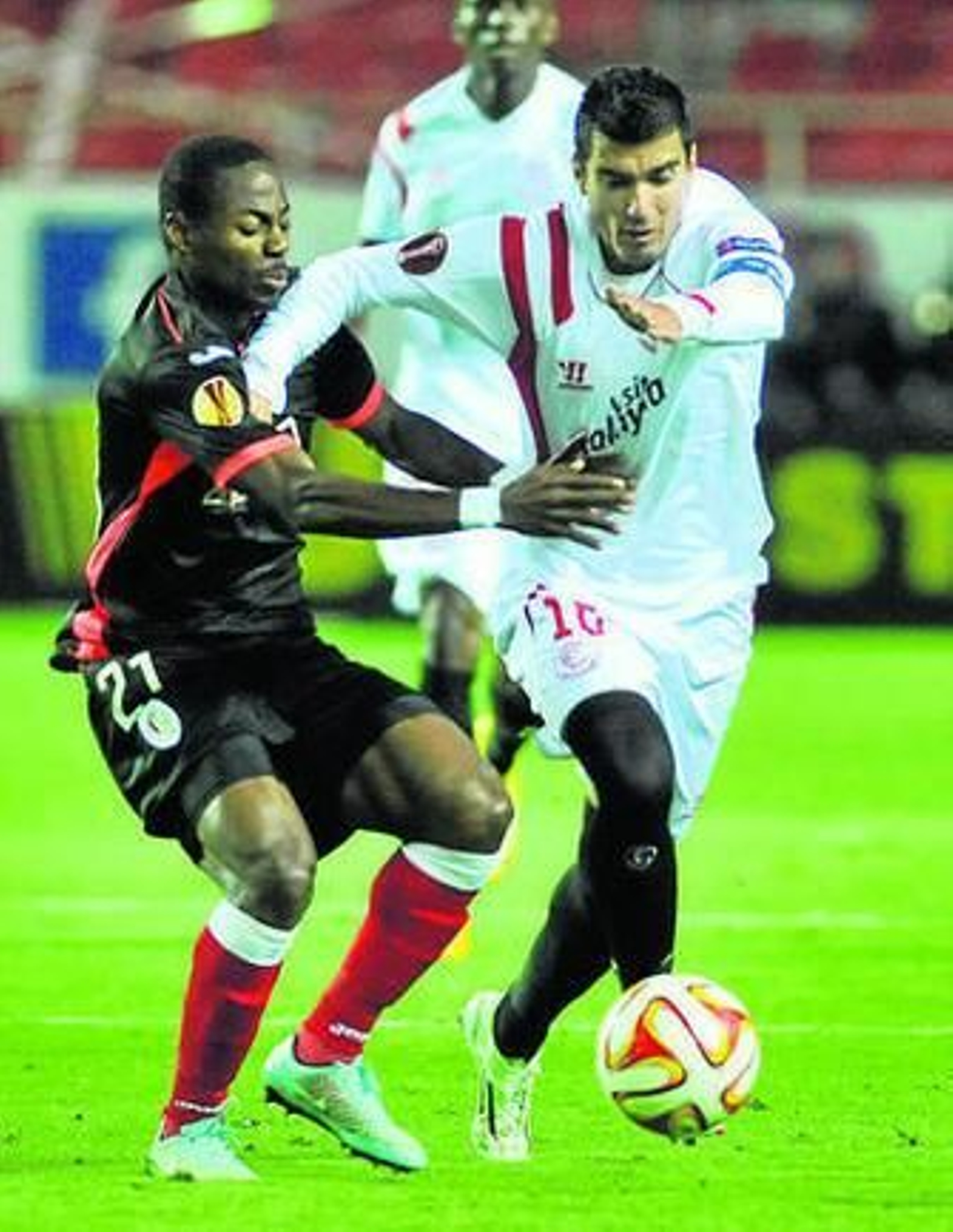 Reyes se marcha de la marca de Enoh.