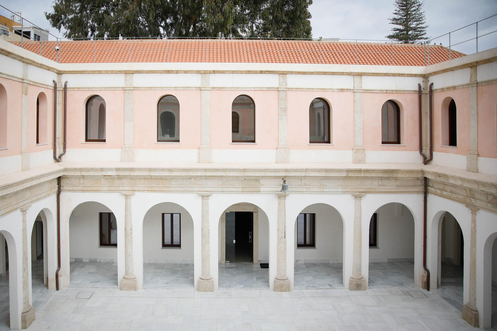 Imágenes de la entrevista realizada al director del Museo del Realismo Español Contemporáneo MUREC