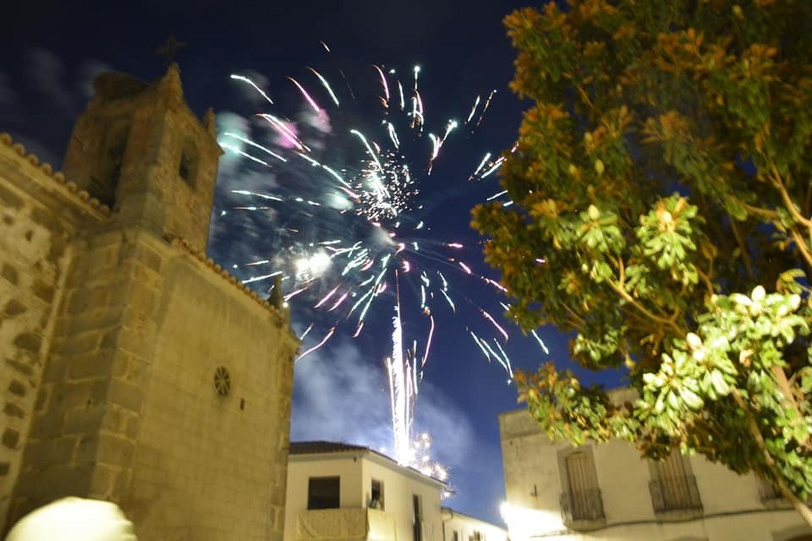 El espectacular recibimiento a la Virgen de Guía en Villanueva del Duque, en imágenes