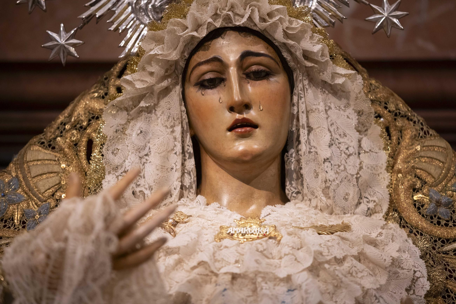 Rostro de María Santísima de la Amargura Coronada