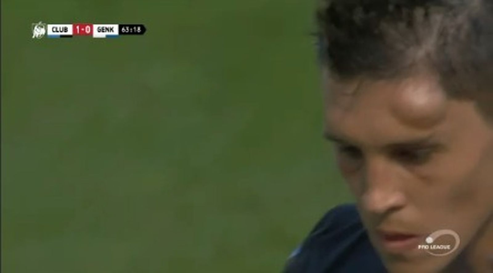 Ricca, con un importante bulto en la cabeza tras chocar con un rival.