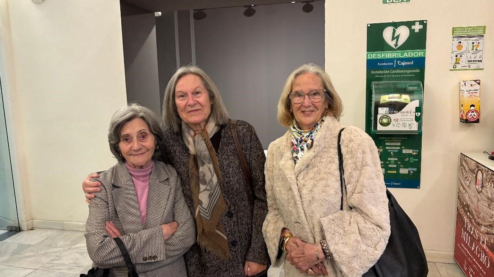 Concha Rupérez, Charo Asencio y Teresa Sahagún Martín de Mora, tras finalizar el acto.