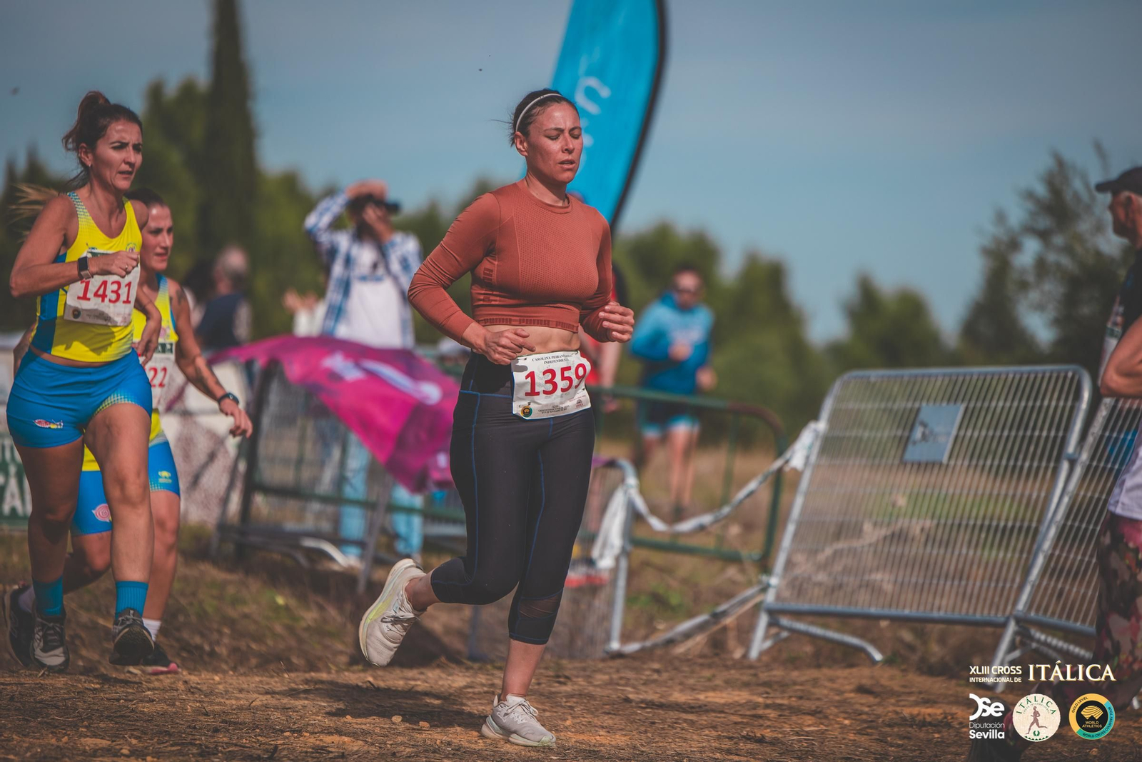 Búscate en las fotos del Cross de Itálica 2025 | 1
