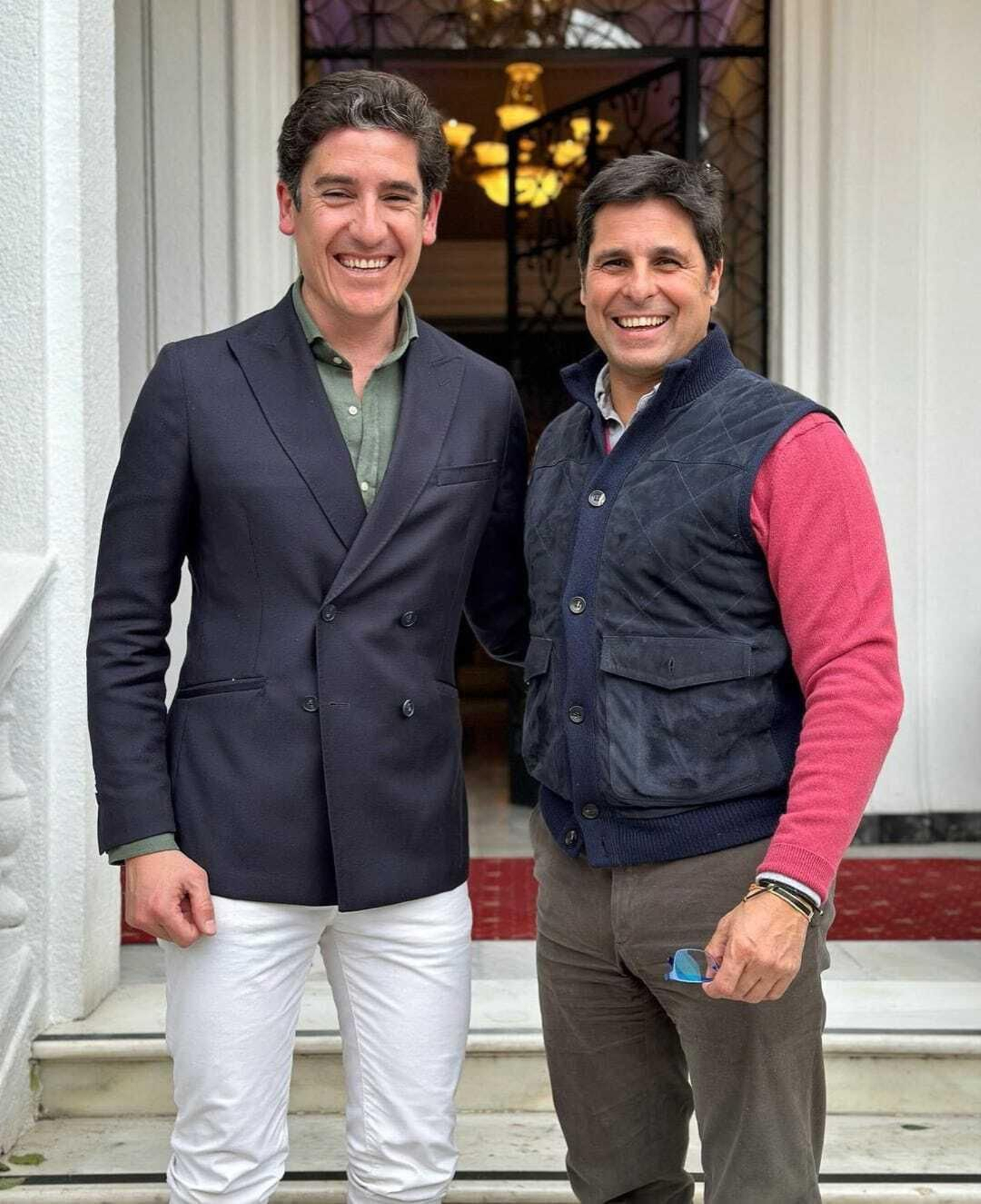 Pablo López, CEO de Silbon, y Francisco Rivera eligieron La Casa de Manolete Bistró para disfrutar de una comida entre amigos Pablo López, CEO de Silbon, y Francisco Rivera eligieron La Casa de Manolete Bistró para disfrutar de una comida entre amigos