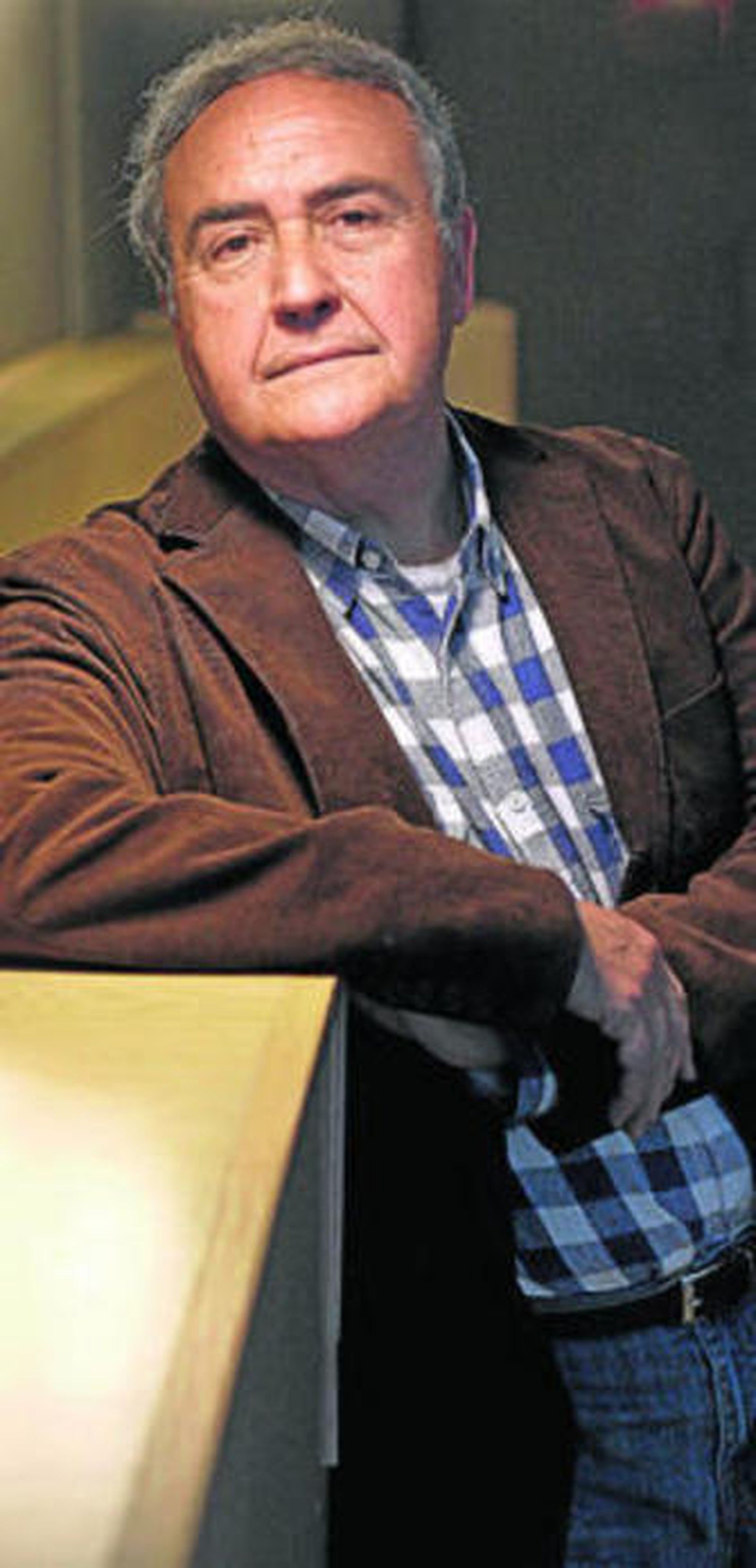 El escritor Vicente Molina Foix (Elche, 1946)