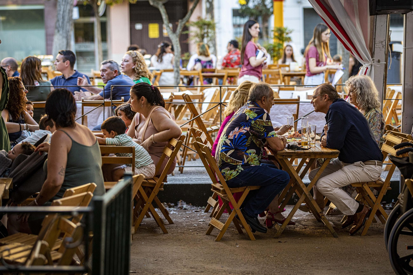 Búscate en las imágenes del viernes de Feria en San Fernando