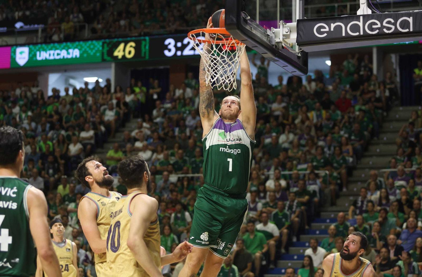 El Unicaja-Barcelona, en fotos