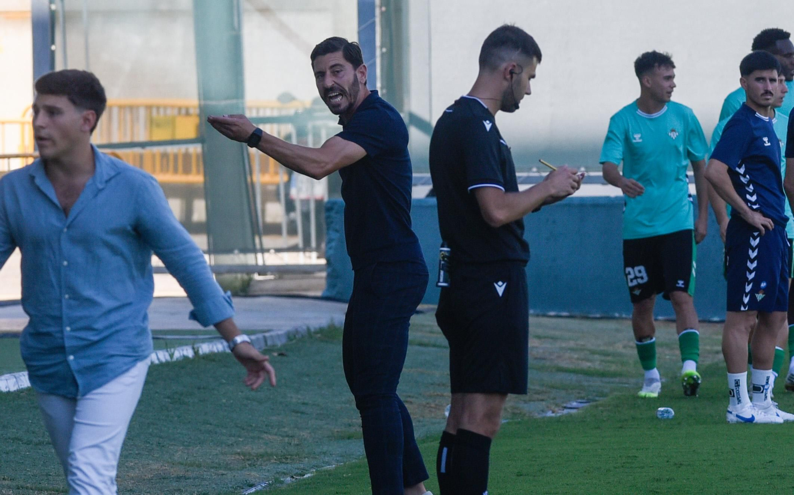 Las mejores fotos del Betis Deportivo - Algeciras CF de Primera Federación