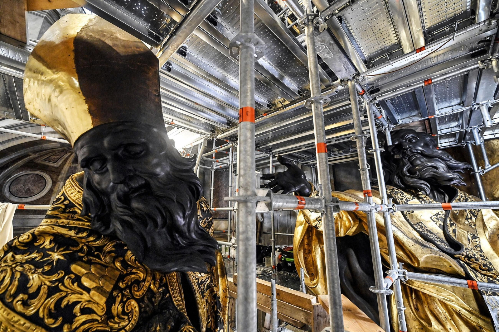 Restauración del Baldaquino de Bernini en el Vaticano