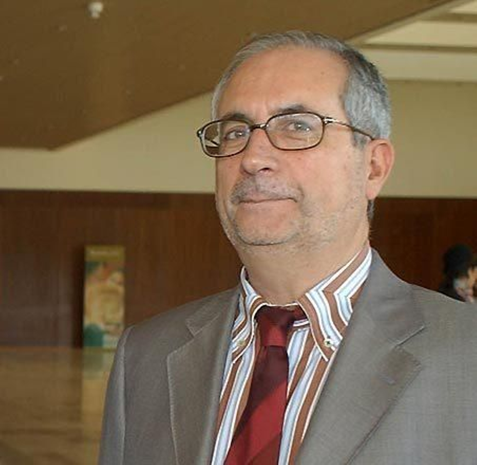 José Aguilar: "Veo el proyecto del PSOE agotado; para la renovación de Andalucía sería bueno cambiar"