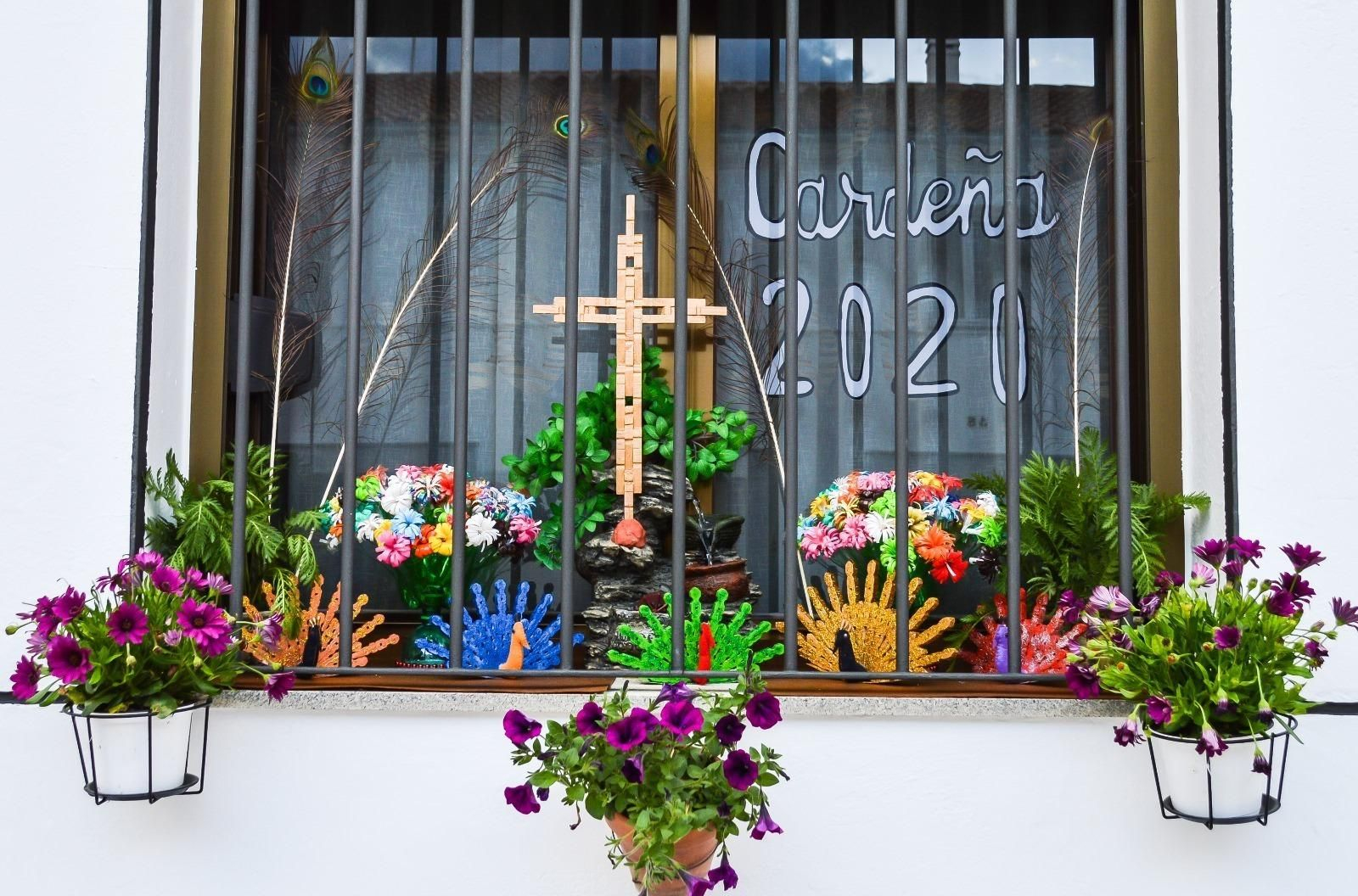 Fotografías de las Cruces de Mayo de Cardeña