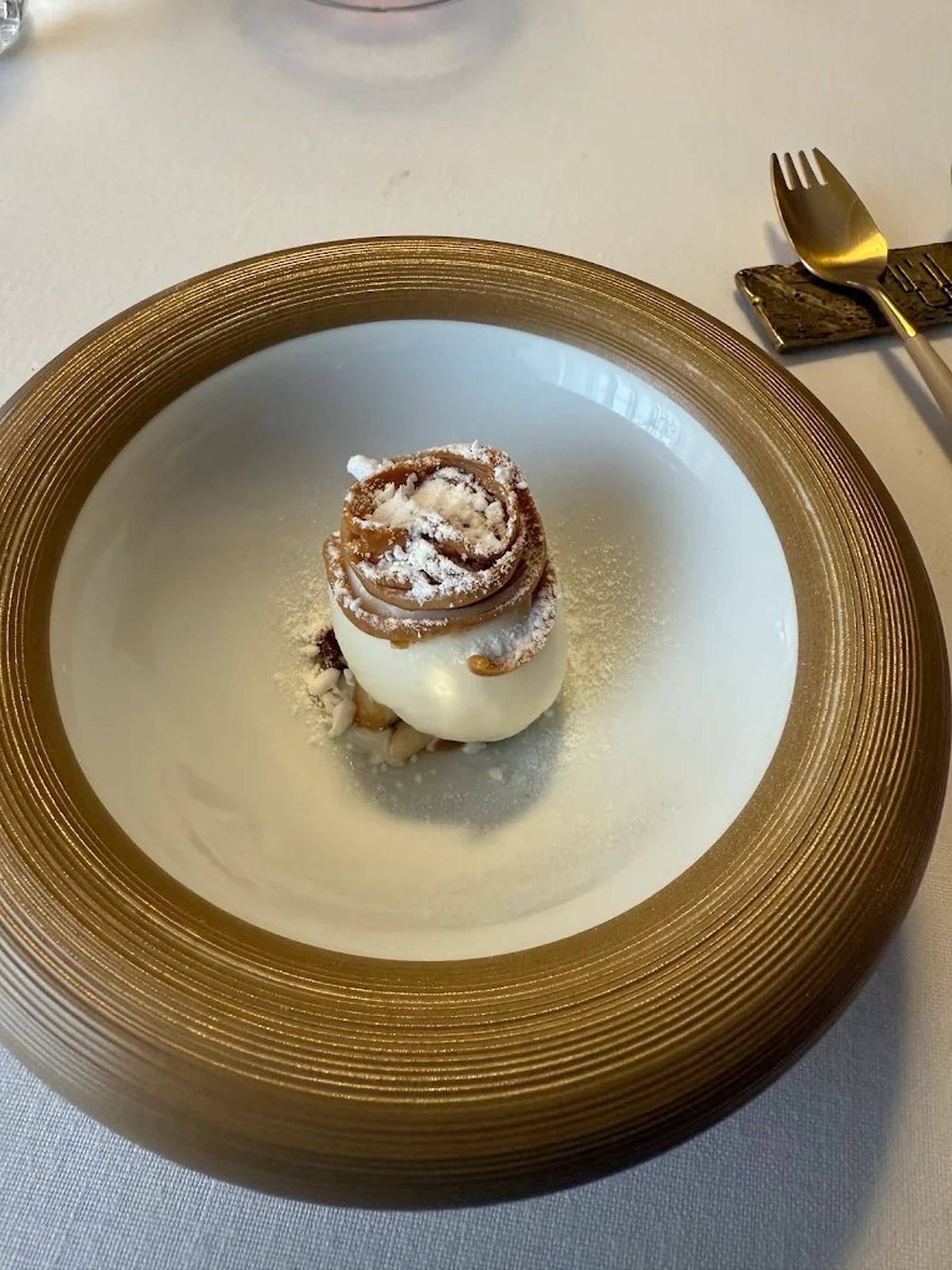 Restaurante LÚ, Cocina y Alma, ocupa el segundo puesto en la clasificación de los 25 mejores restaurantes Cádiz, según Macarfi.