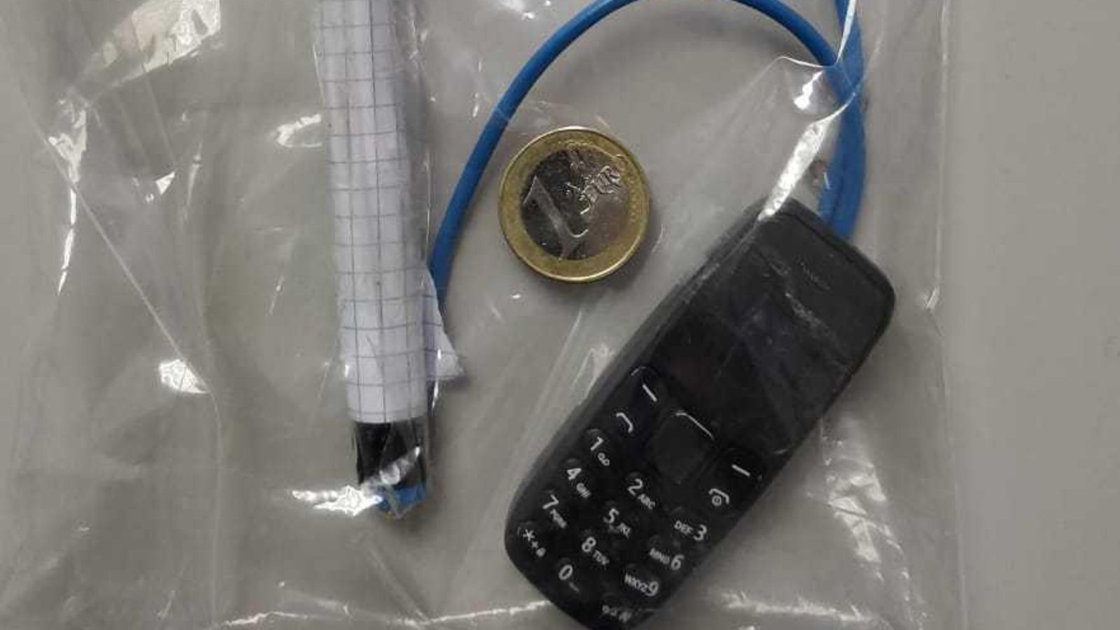 Un teléfono intervenido en prisión.