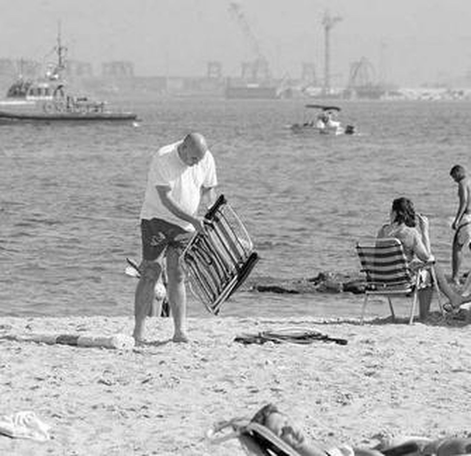 Imagen de la playa de Palmones, ayer por la tarde.