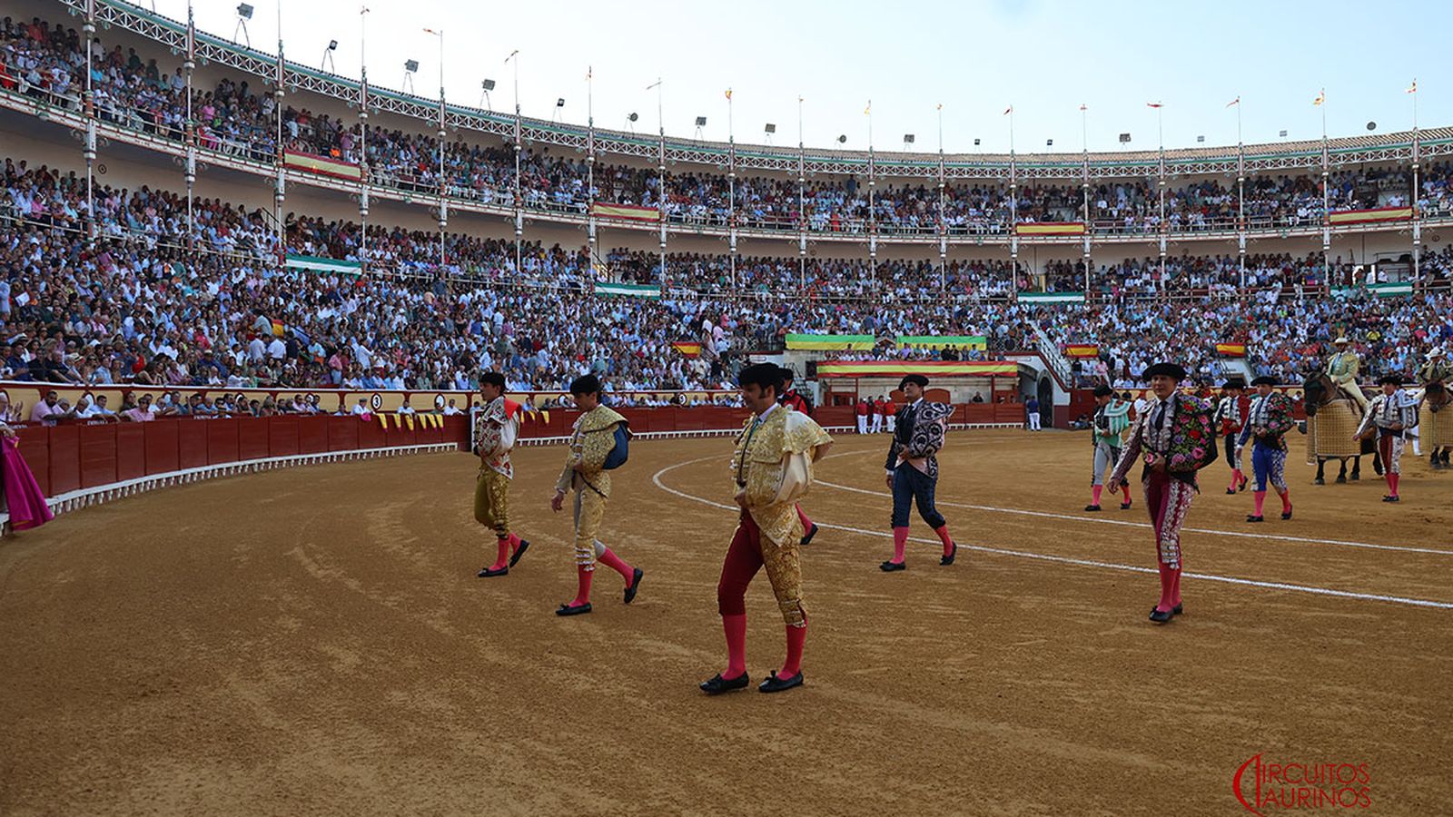 Morante vuelve a El Puerto tras su gran triunfo del pasado domingo.