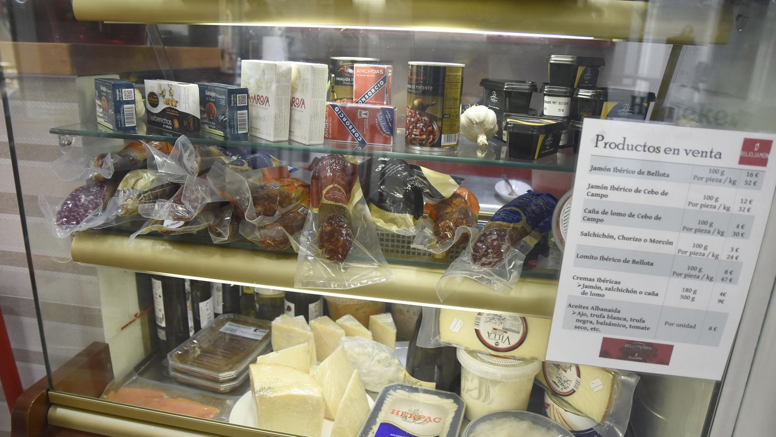 Algunos de los productos que se pueden disfrutar en Rojo Jamón.