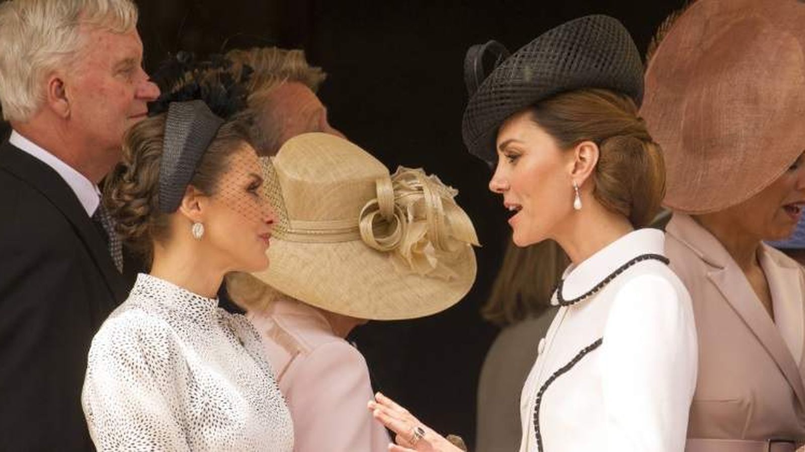 La reina Letizia junto a Kate Middleton