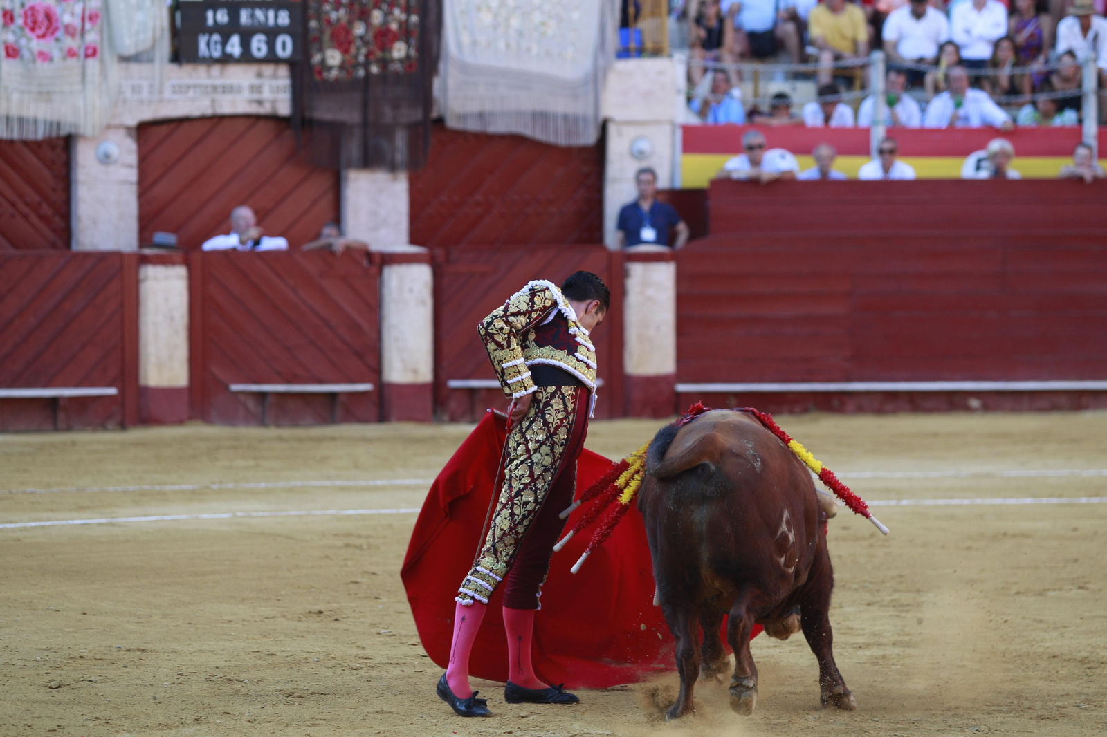 Triunfo del diestro Emilio de Justo en la Corrida de Toros de la Feria de Almería 2023