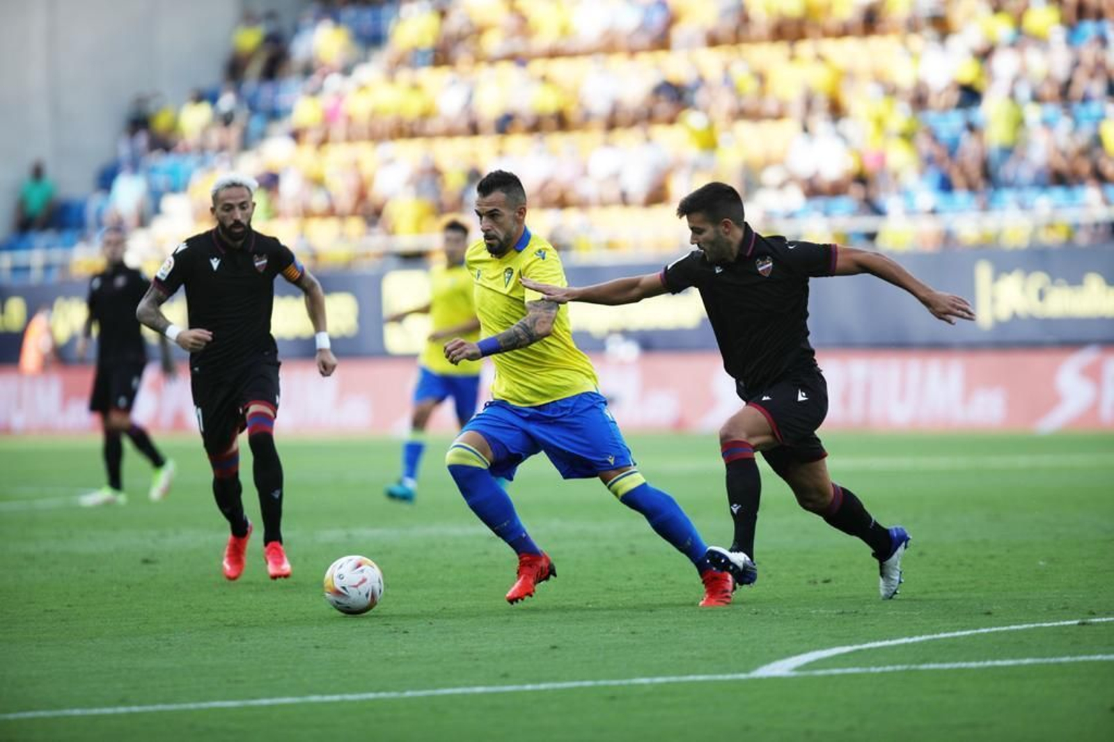 Las imágenes del Cádiz-Levante