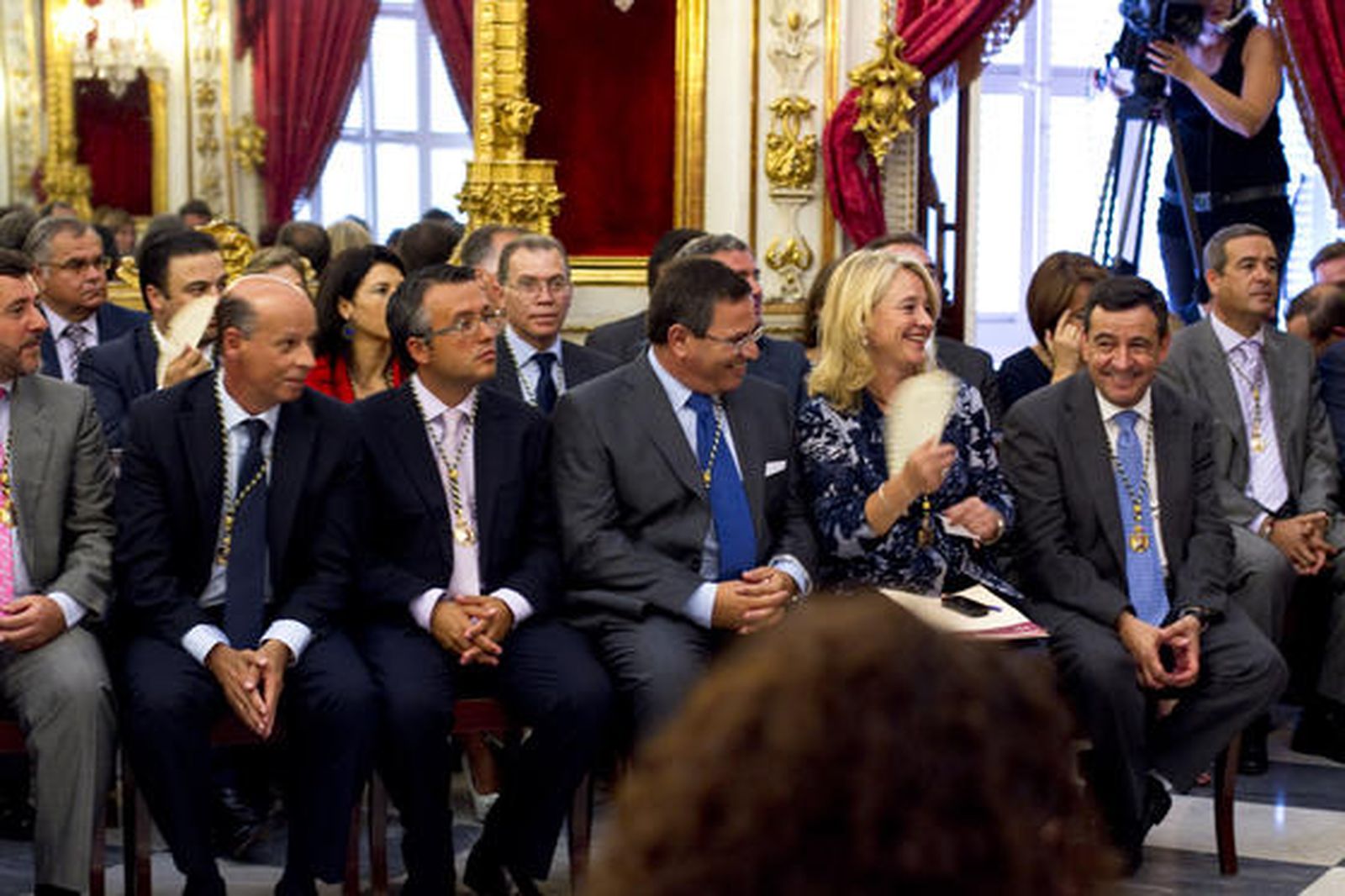 Imágenes de la toma de posesión de la Diputación.

Foto: Lourdes de Vicente y Jesus Marin