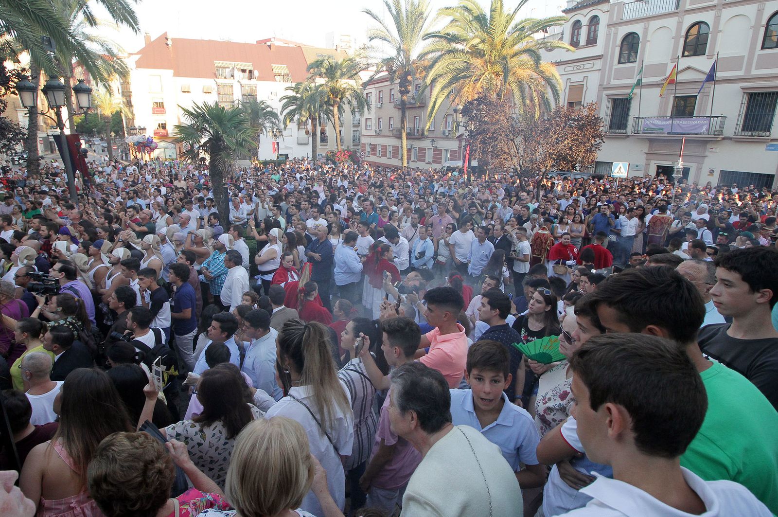 Imágenes del Señor de Pasión en la procesión del centenario de la hermandad
