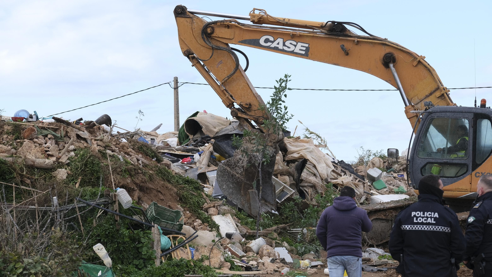 Imágenes del desalojo del asentamiento chabolista 'El Walili', en Níjar