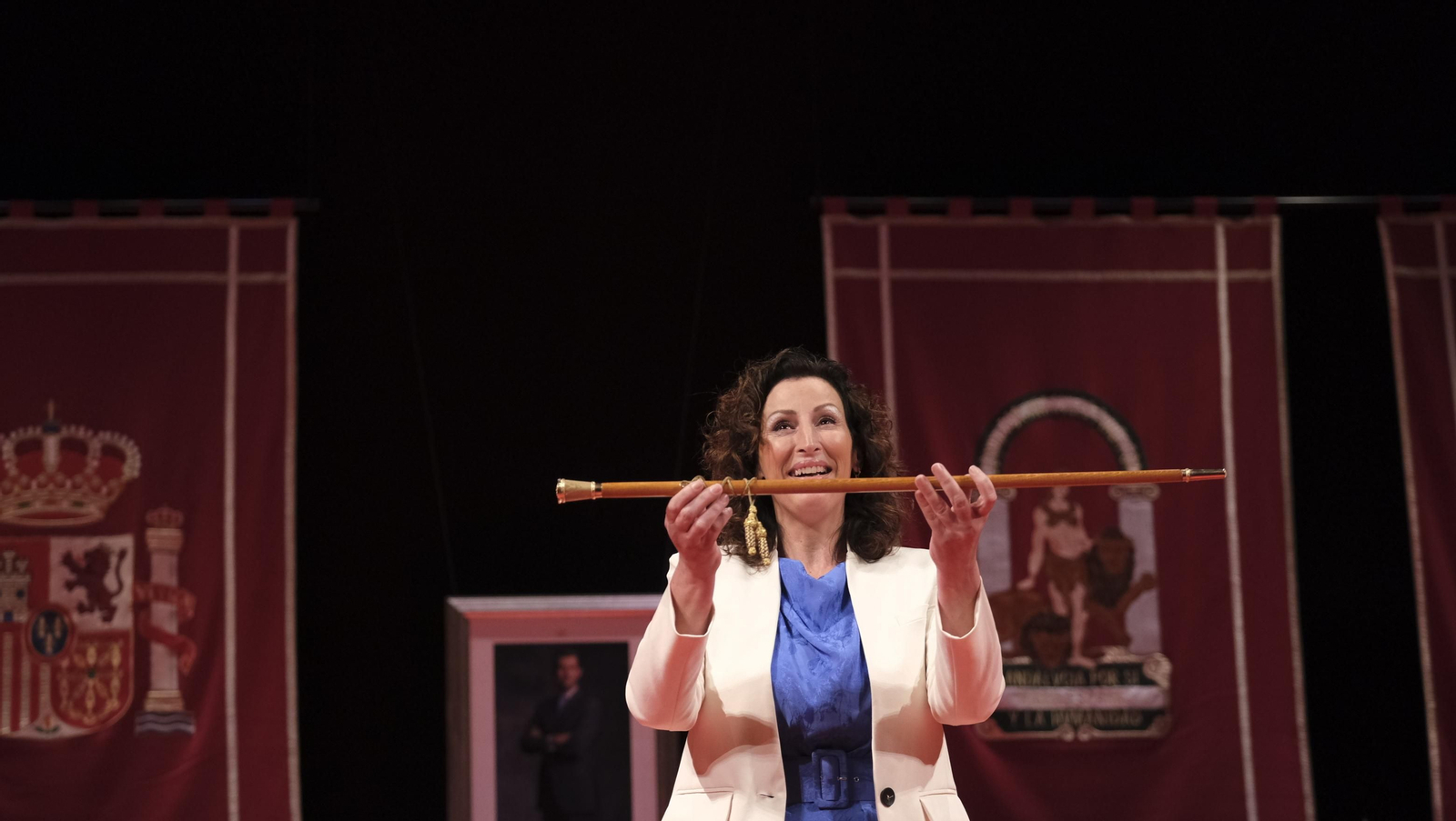 Imágenes de la constitución de la Corporación Municipal de almería, con María Vázquez como Alcaldesa