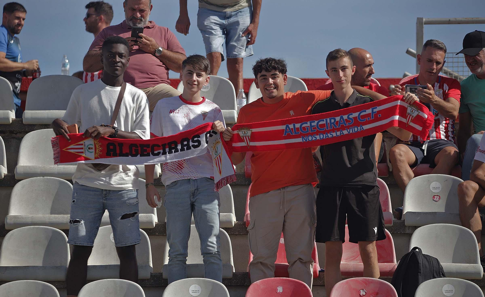 Búscate en el Nuevo Mirador durante el Algeciras - Alcorcón de Primera Federación
