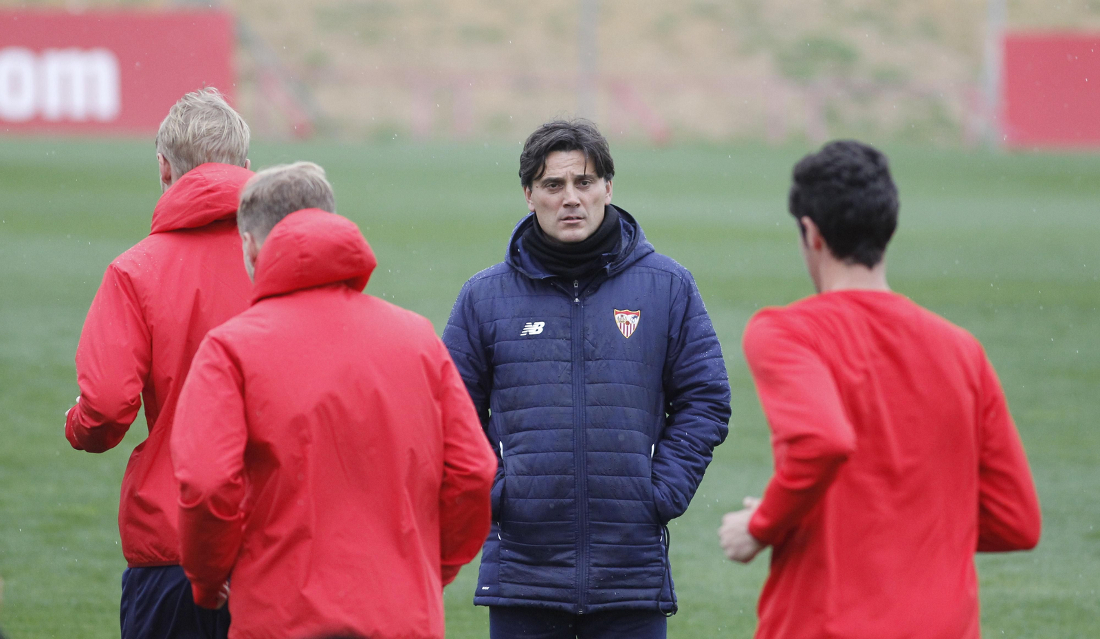 Vincenzo Montella, sereno durante la vuelta al trabajo de su equipo.