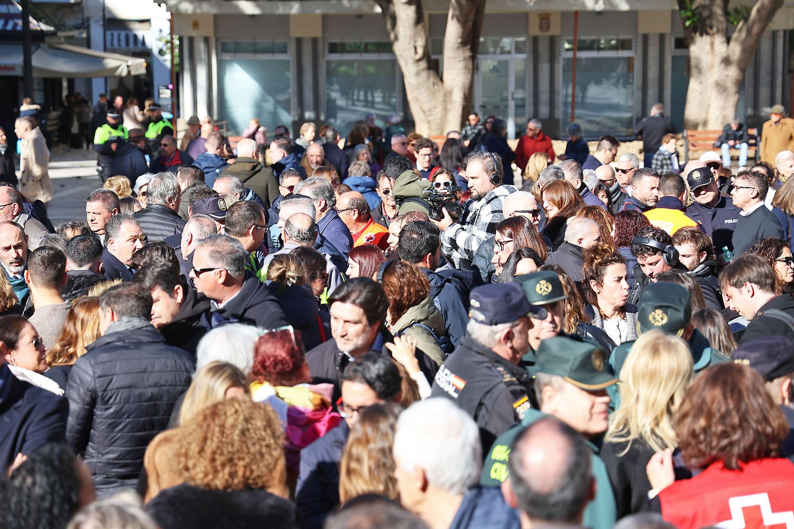 Las fotografías del minuto de silencio por el trágico accidente de tren