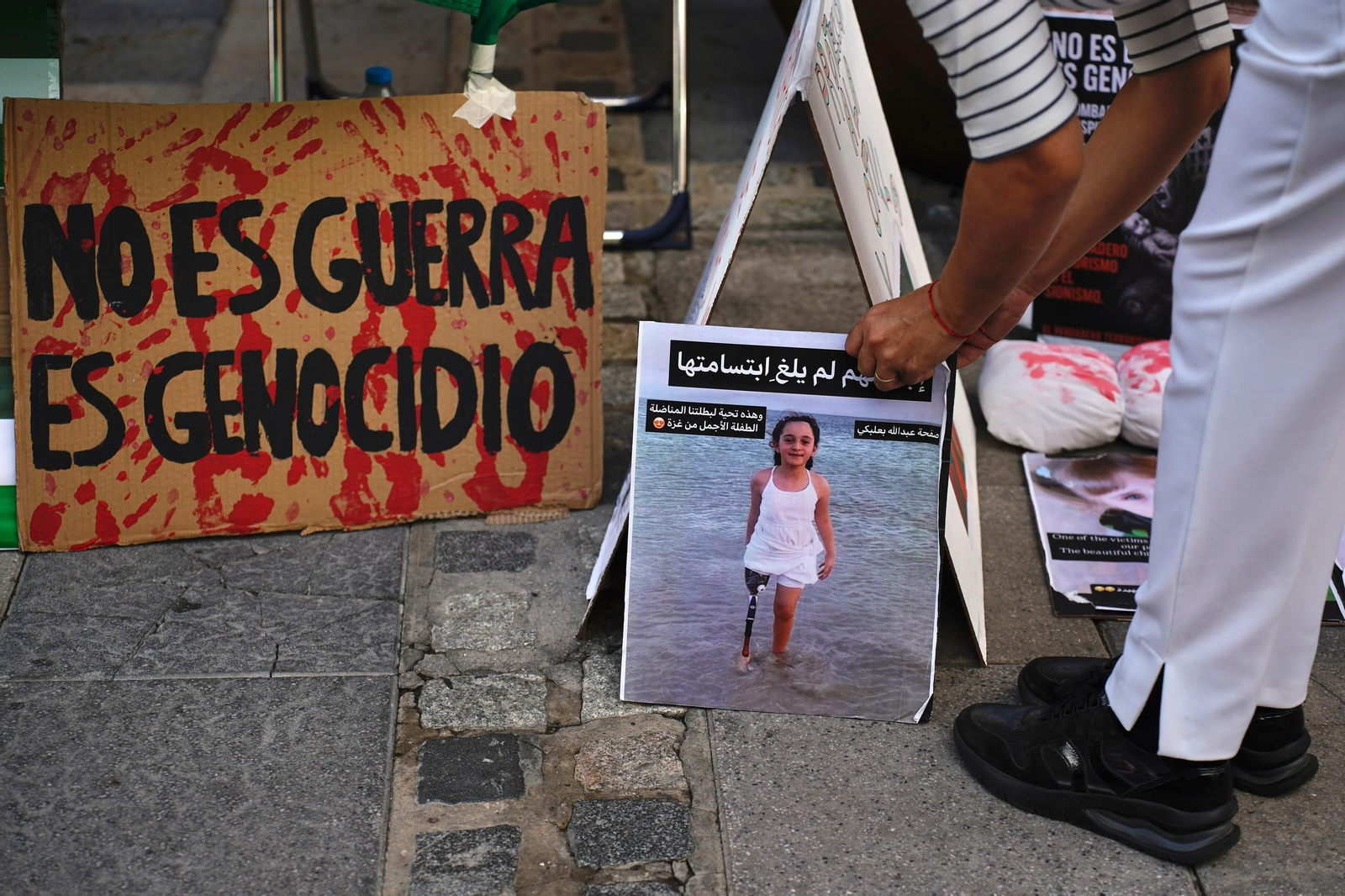 Recogida de firmas en Algeciras a favor de Palestina.